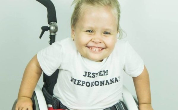 Amelka ma szansę chodzić!