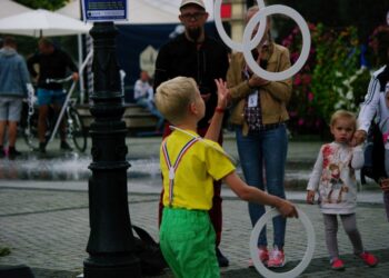 Uliczni artyści znów podbili serca publiczności!