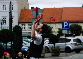 Uliczni artyści znów podbili serca publiczności!