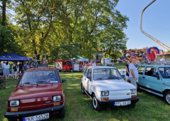 Miłośnicy maluchów spotkali się w Koźminie Wlkp.