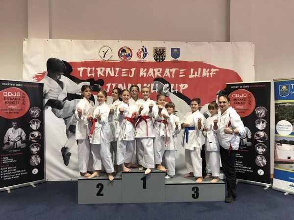 Przywieźli z Trzebnicy mnóstwo medali