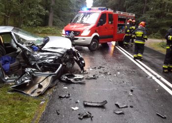 Czołowe zderzenie na ul. Sulmierzyckiej