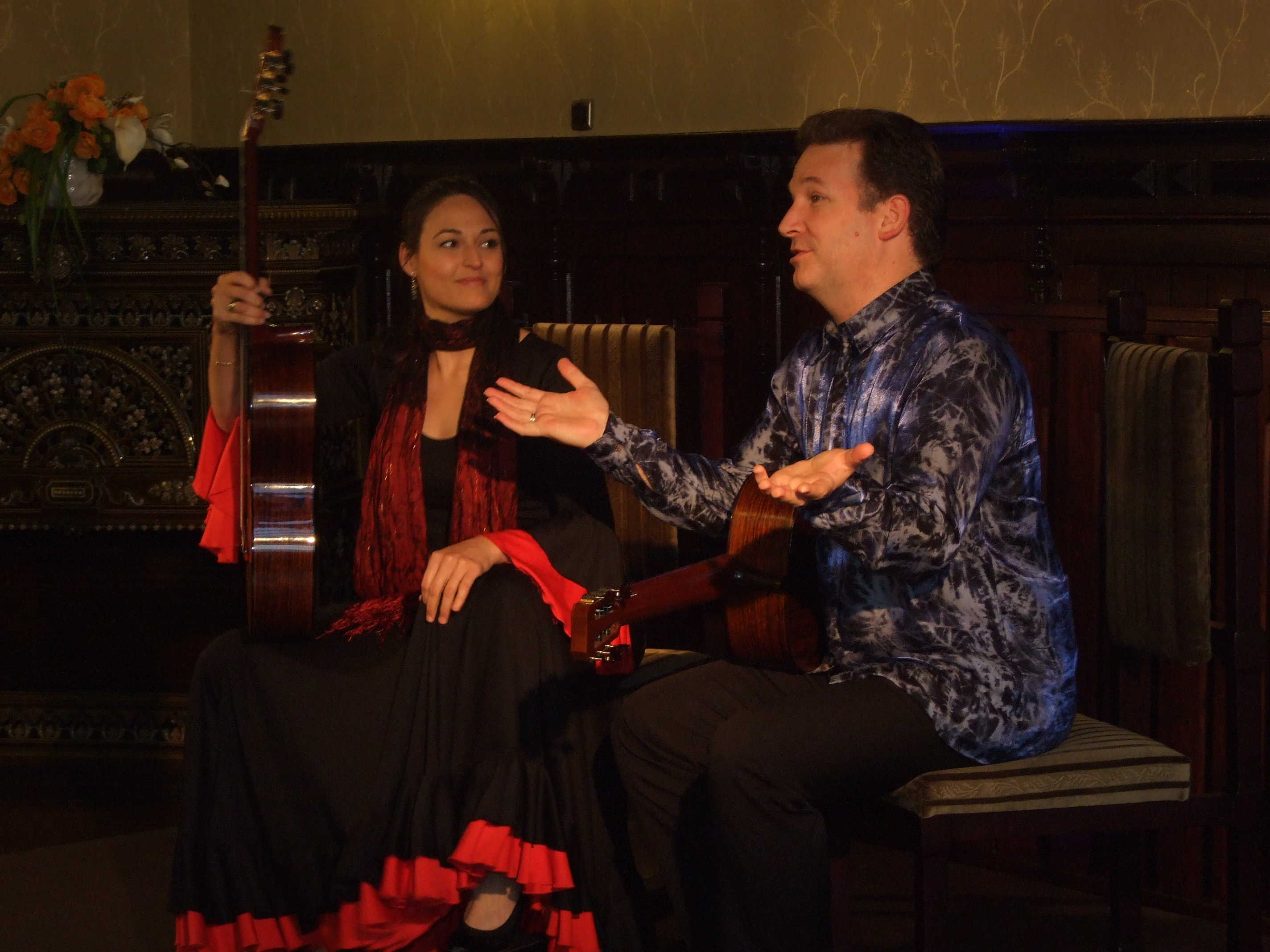 Duet gitarzystów w ratuszu