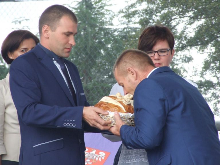 Powiatowe święto plonów w Lutogniewie