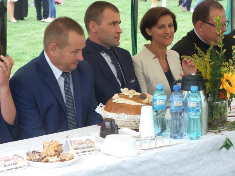 Powiatowe święto plonów w Lutogniewie