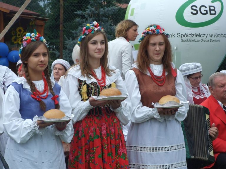 Powiatowe święto plonów w Lutogniewie