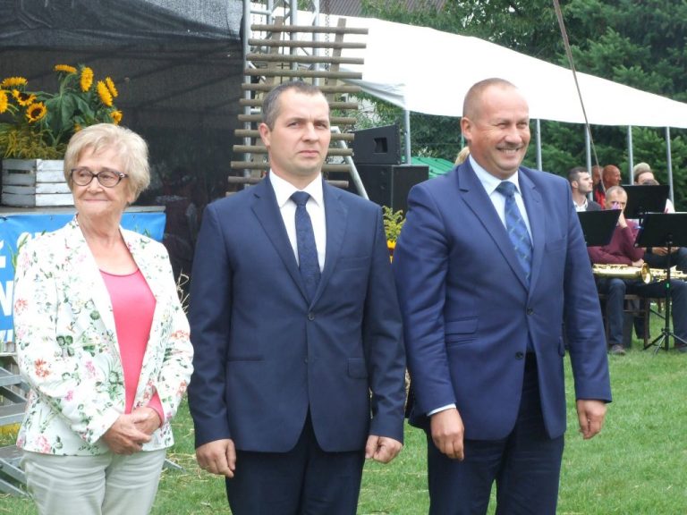 Powiatowe święto plonów w Lutogniewie