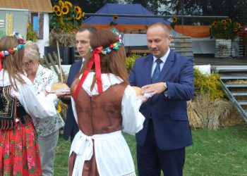 Powiatowe święto plonów w Lutogniewie