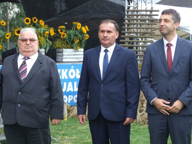 Powiatowe święto plonów w Lutogniewie