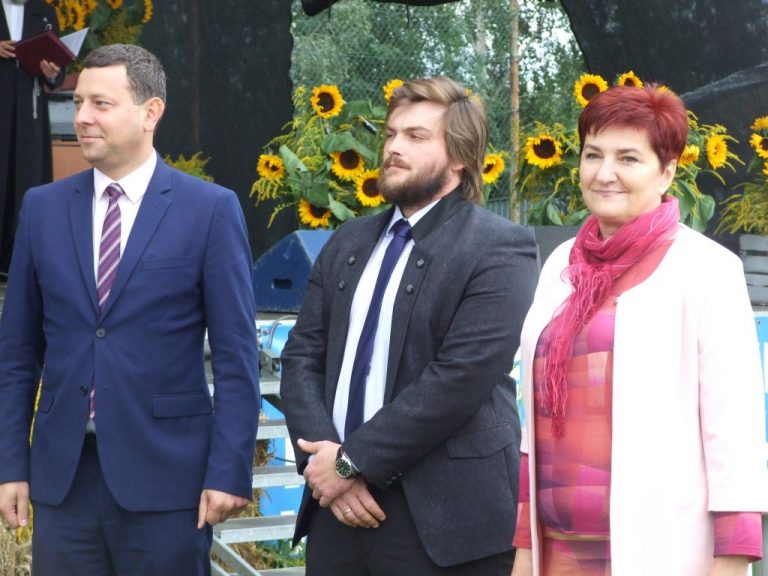 Powiatowe święto plonów w Lutogniewie
