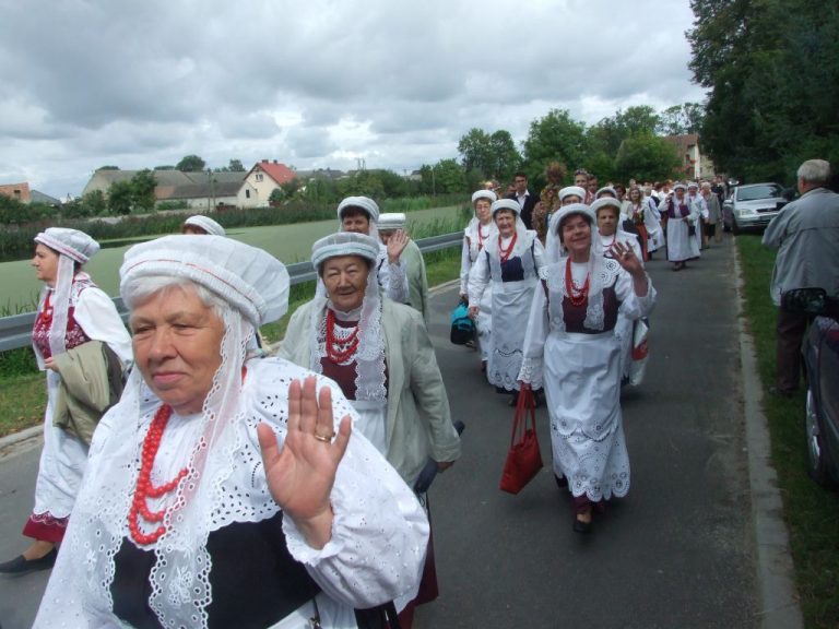 Powiatowe święto plonów w Lutogniewie