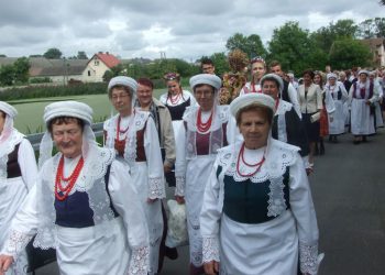 Powiatowe święto plonów w Lutogniewie