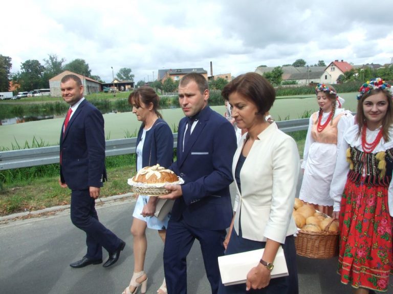 Powiatowe święto plonów w Lutogniewie