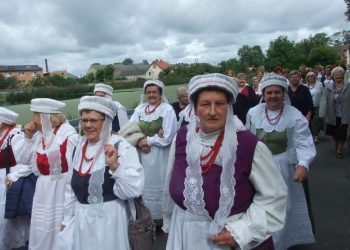 Powiatowe święto plonów w Lutogniewie