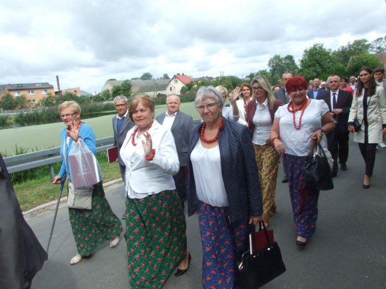 Powiatowe święto plonów w Lutogniewie