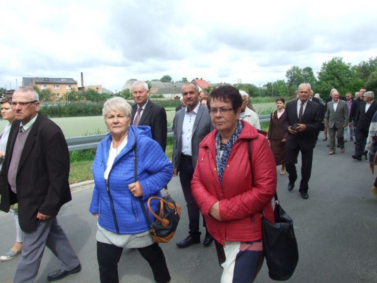 Powiatowe święto plonów w Lutogniewie