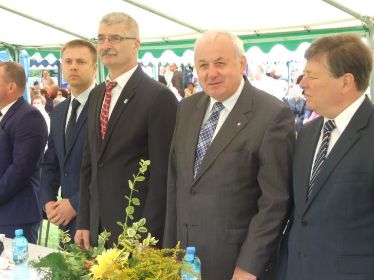 Powiatowe święto plonów w Lutogniewie