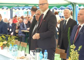 Powiatowe święto plonów w Lutogniewie