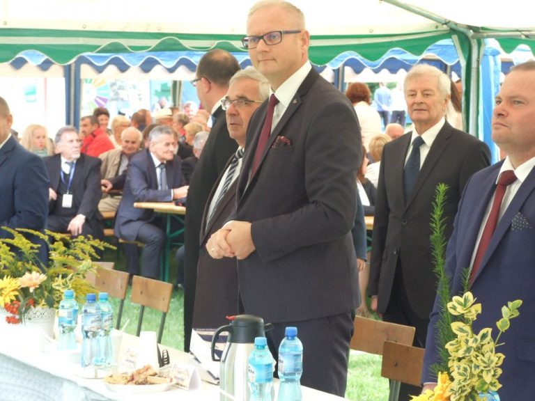 Powiatowe święto plonów w Lutogniewie