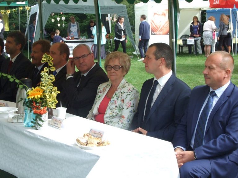 Powiatowe święto plonów w Lutogniewie