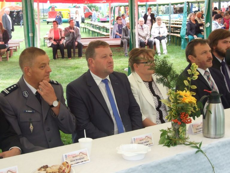 Powiatowe święto plonów w Lutogniewie
