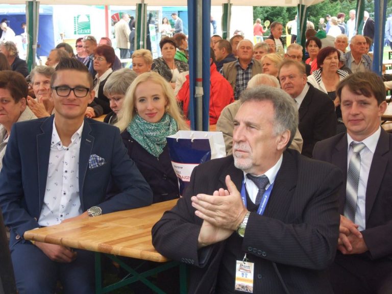 Powiatowe święto plonów w Lutogniewie