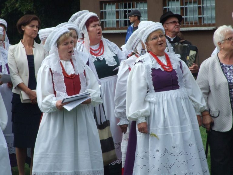 Powiatowe święto plonów w Lutogniewie