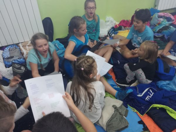 Smerfna noc w koźmińskiej Jedynce Smerfna noc w koźmińskiej Jedynce
