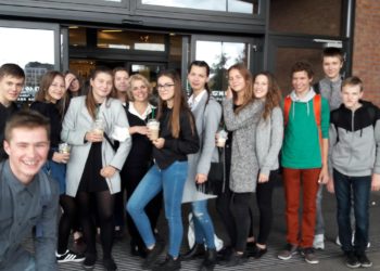 Z teatrem za pan brat