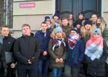 Uczniowie Jedynki w sądzie