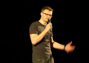 Bóg jest mięsożerny