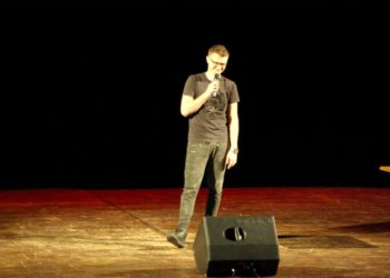 Bóg jest mięsożerny