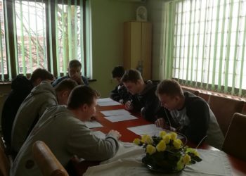 Rywalizowali mechanicy samochodowi