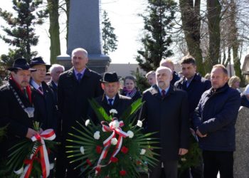 Katyń – pamiętamy!