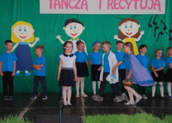 Śpiewają, tańczą, recytują