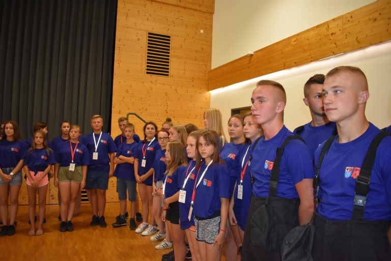 Młodzi strażacy wrócili z obozu