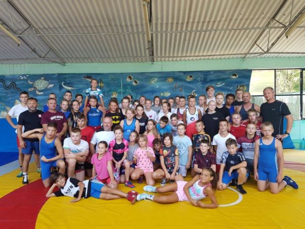 Zawodnicy Olimpijczyka na obozie Zawodnicy Olimpijczyka na obozie