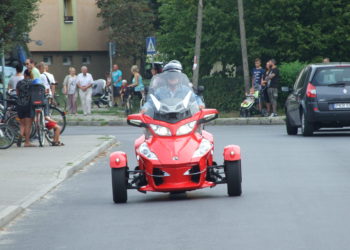 Stalowe maszyny opanowały nasze miasto