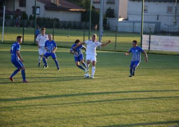 Strzelecki trening Ostrovii