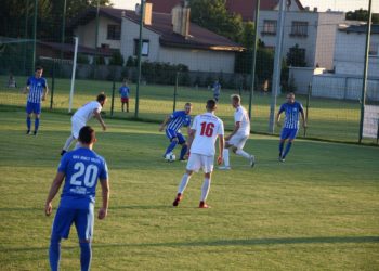 Strzelecki trening Ostrovii