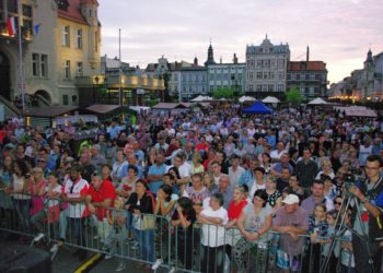 Powiatowe gotowanie z Karolem Okrasą