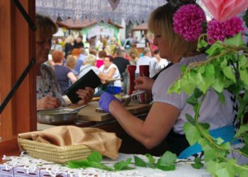 Powiatowe gotowanie z Karolem Okrasą