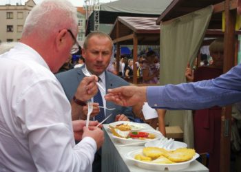 Powiatowe gotowanie z Karolem Okrasą
