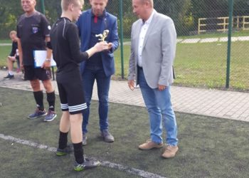Dzierżanów z kompletem zwycięstw