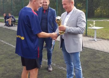 Dzierżanów z kompletem zwycięstw