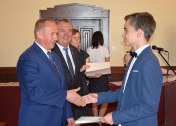 Uhonorowano najzdolniejszych uczniów