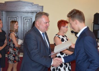 Uhonorowano najzdolniejszych uczniów