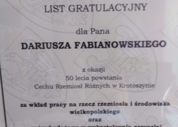 Takich ludzi to ze świecą szukać