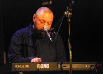 Muzycy pokonali ogień