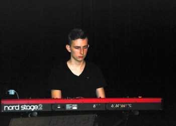 Muzycy pokonali ogień